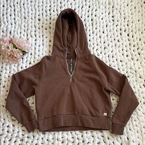Vuori Half Zip Hooded Sweatshirt Brown M